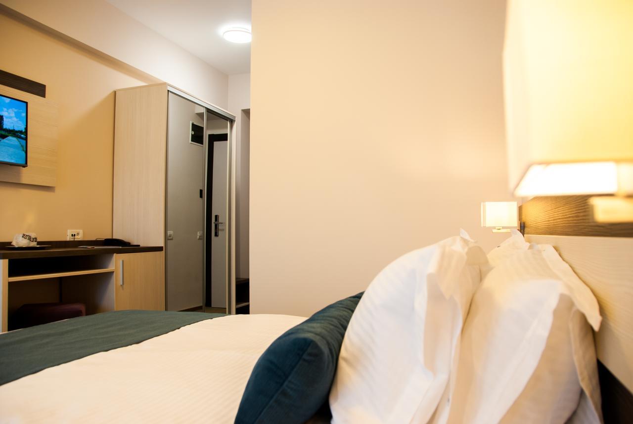 Milano Blue Mamaia Hotel Ngoại thất bức ảnh